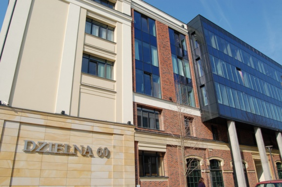 Dzielna 60 ze strefą dla miłośników wina