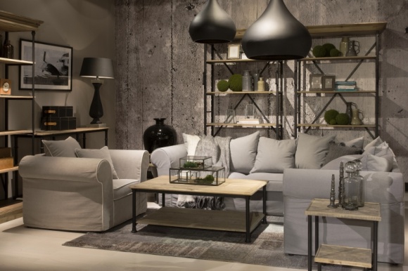 Drewniane trendy w salonie