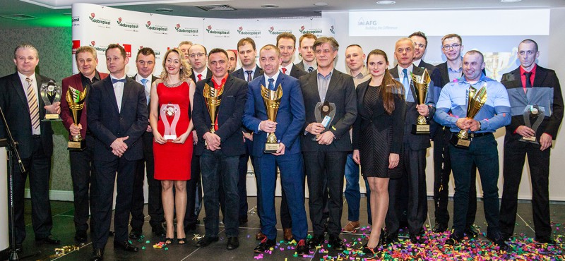 Gala Mistrzów Dobroplast - Podsumowanie roku 2015 , dobroplast, okna, gala mistrzów - 12 lutego 2016 roku w hotelu Afrodyta w Radziejowicach pod Warszawą odbyła się „Gala Mistrzów Dobroplast”, podczas której spotkało się ponad 50 największych klientów Dobroplast Fabryka Okien Sp. z o.o. W trakcie uroczystości wspólnie z Mariuszem Witkiem, prezesem zarządu firmy, podsumowano najważniejsze sukcesy minionego roku.