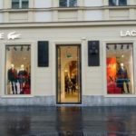 Lacoste w Pradze – zabytkowe wnętrze z nowoczesnym sznytem