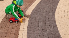 Buszrem udziela porad na temat nawierzchni BIZNES, Nieruchomości - Aktywny doradca online w tematach dotyczących nawierzchni.