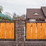 Ogrodzenie ma znaczenie – ekspert radzi, jak wybrać rozwiązanie spójne ze stylis