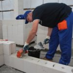 Materiały murowe, które ułatwiają i przyspieszają prace