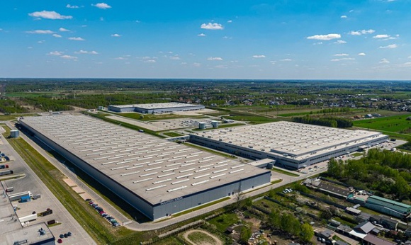 Central European Logistics HUB Panattoni z polską marką Tatuum BIZNES, Nieruchomości - Panattoni, lider rynku nieruchomości przemysłowych w Europie, podpisał umowę najmu z właścicielem marki Tatuum – polską firmą KAN sp. z o.o. Przedsiębiorstwo zajmie 10 150 m kw. w Central European Logistics HUB.