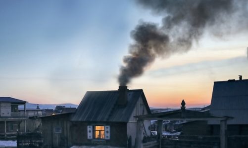 W powietrzu już czuć smog. Rekuperacja w domu może nas przed nim uchronić